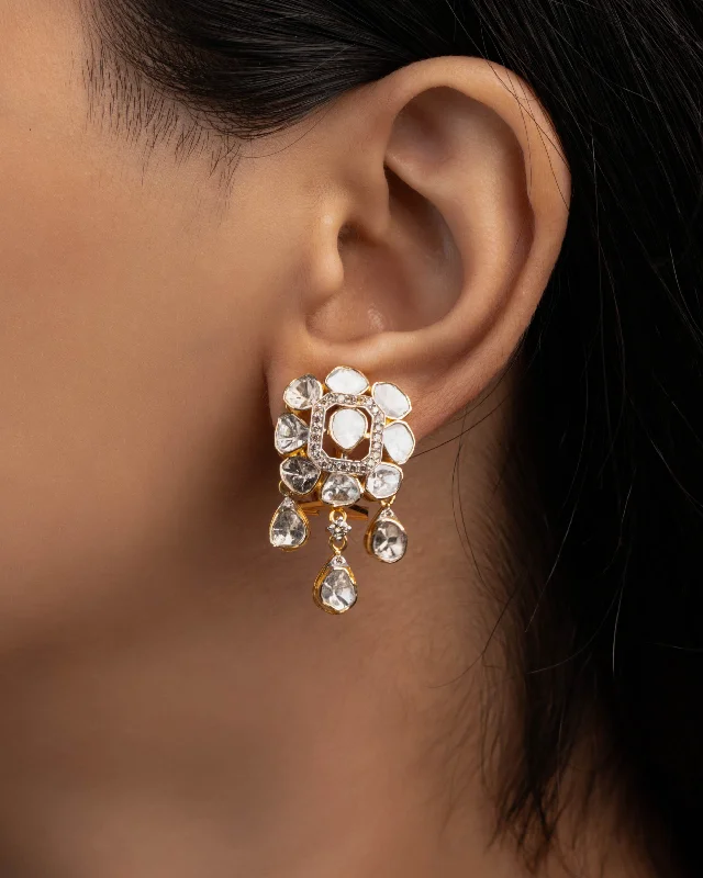 women's bridal earrings-Anusya Polki And Diamond Long Earrings