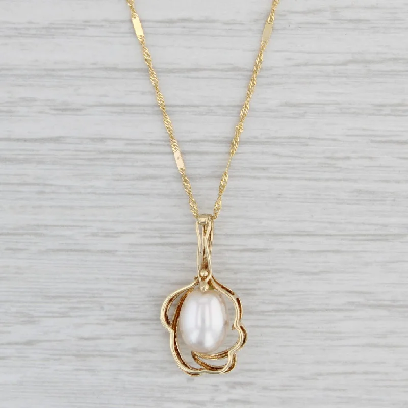 women's friendship necklaces-Cultured Pearl Pendant Necklace 14k Yellow Gold 18" Singapore Chain