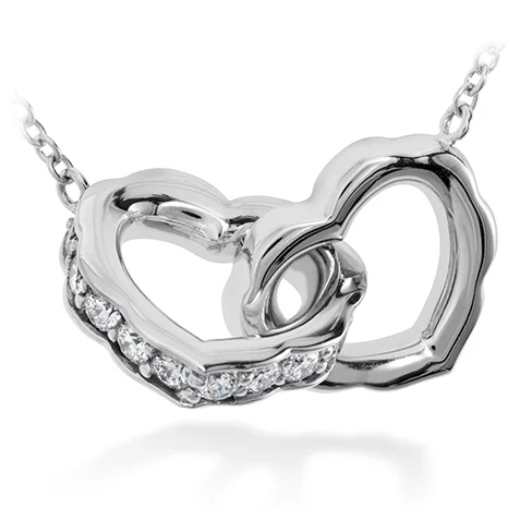 women's beautiful gold necklaces-Hearts On Fire Lorelei Interlocking Diamond Heart Necklace