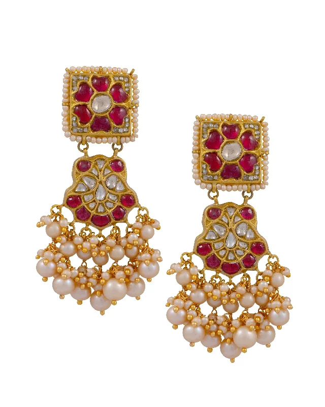 women's wedding stud earrings-Kusha Polki Long Earrings