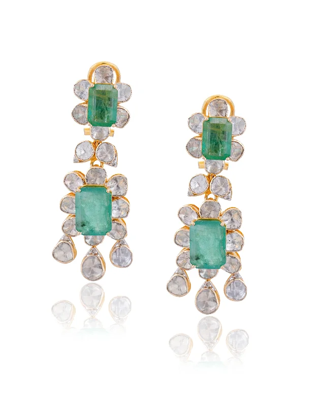 women's charm earrings-Zarina Polki And Diamond Long Earrings