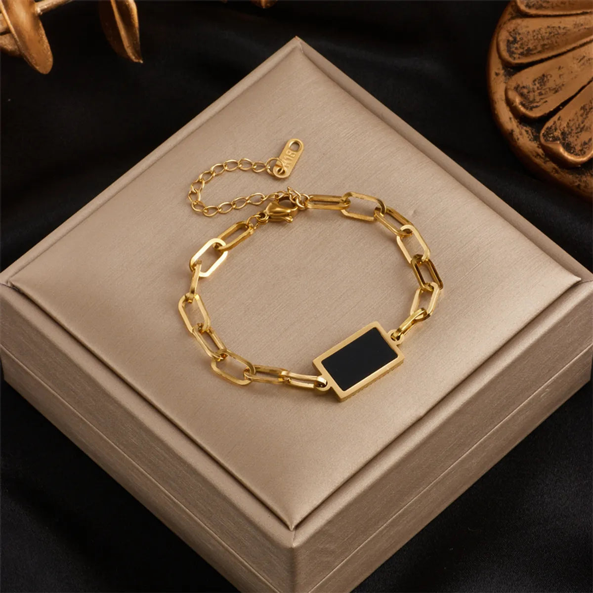 women's crystal bracelets-Retro Solid Color Titanium Steel Plating Chain 18k Gold Plated Bracelets