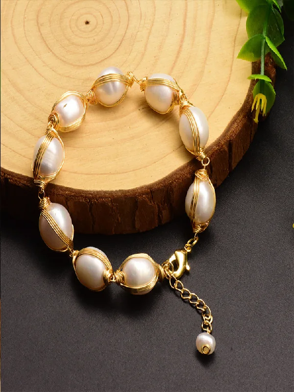 Pearl Winding Bracelet