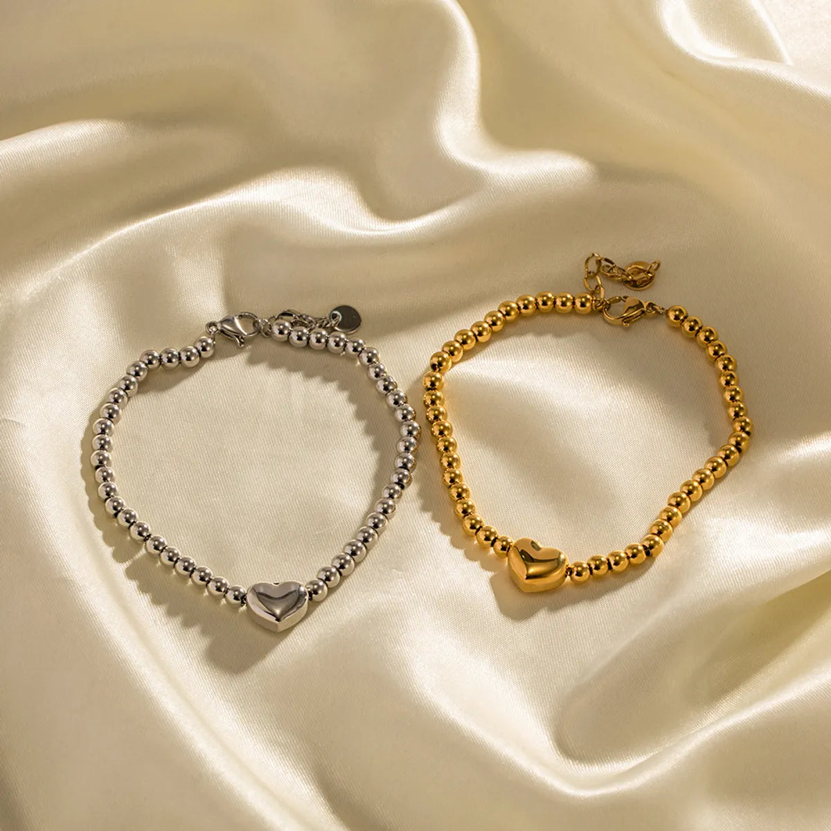 women's engraved bracelets-Classic Style Heart Shape Stainless Steel Plating Gold Plated Bracelets