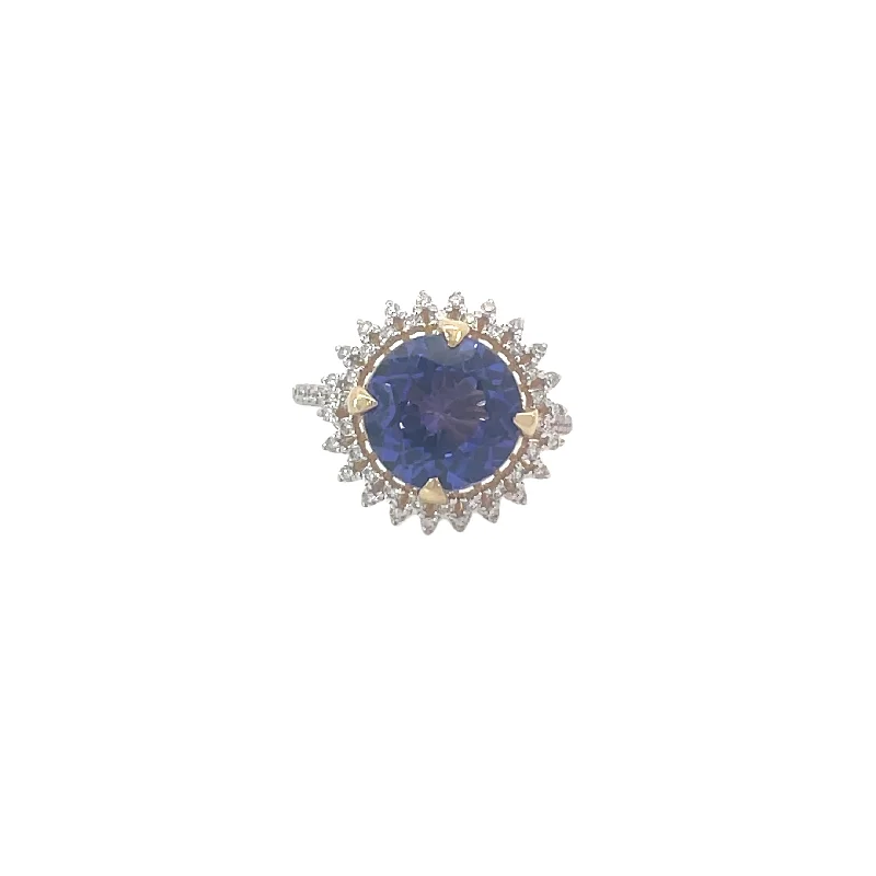 women's oval engagement rings-Yellow Gold Tanzanite Diamond Ring