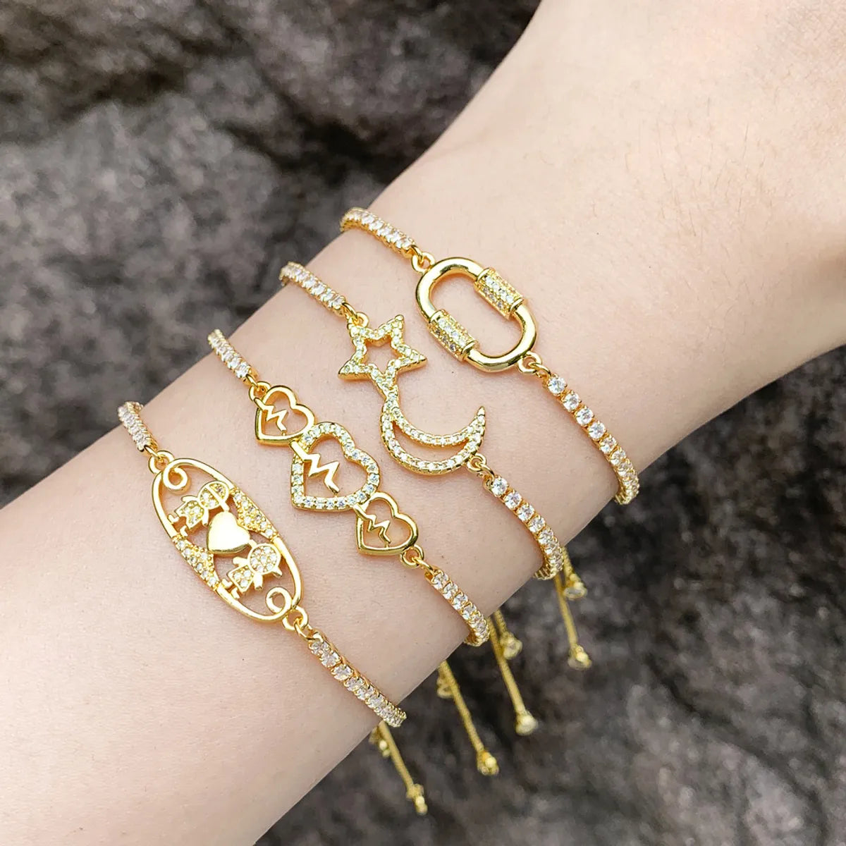 women's modern bracelets-Ig Style Simple Style Star Moon Heart Shape Copper Plating Inlay Zircon 18k Gold Plated Bracelets