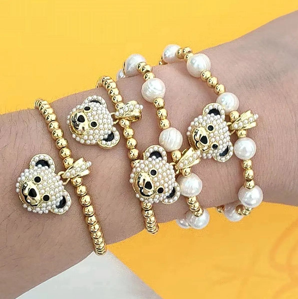 women's beaded charm bracelets-Retro Classic Style Bear Copper Plating Inlay Zircon Gold Plated Bracelets