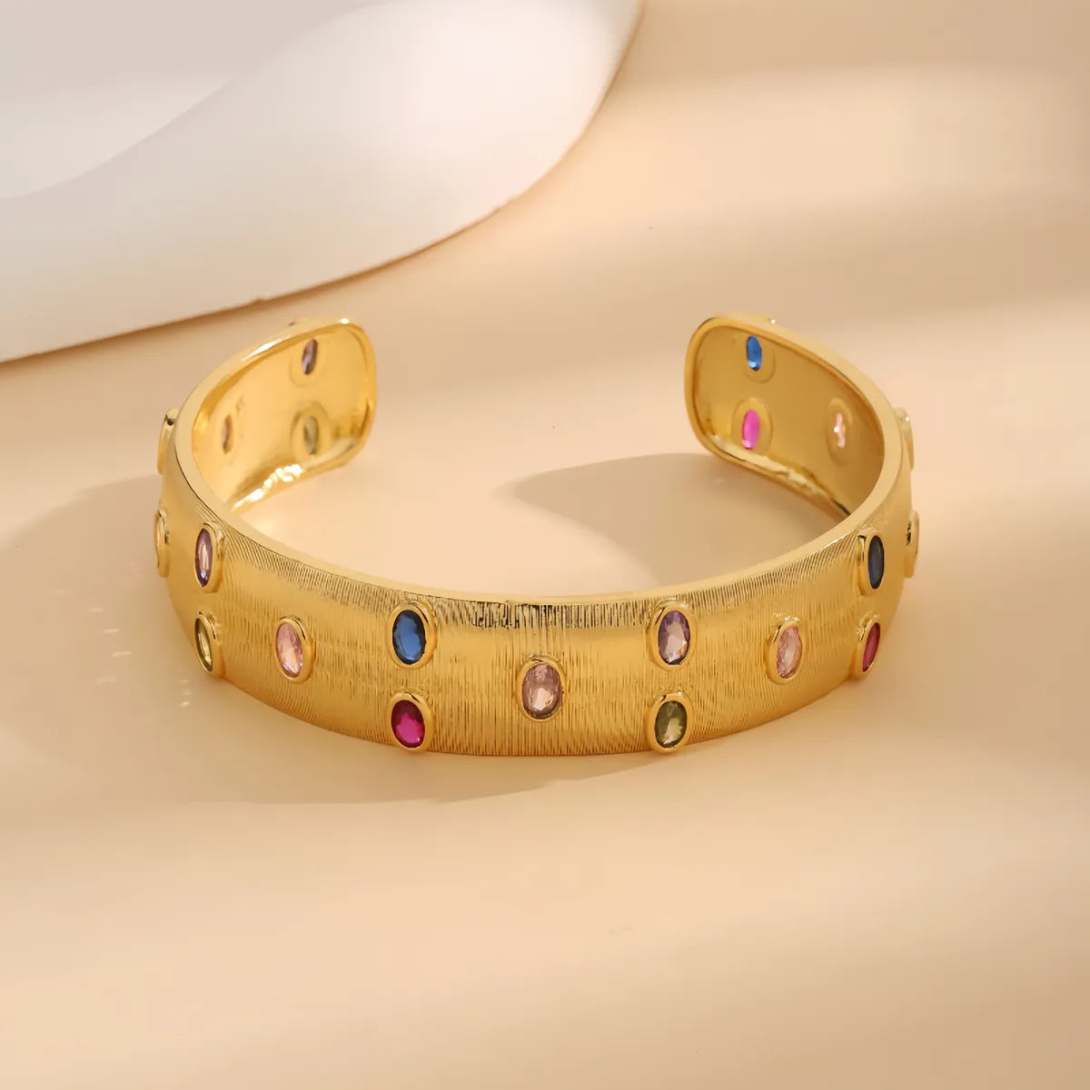 women's bracelet with charms-Copper 18K Gold Plated Inlay Geometric Zircon Bangle