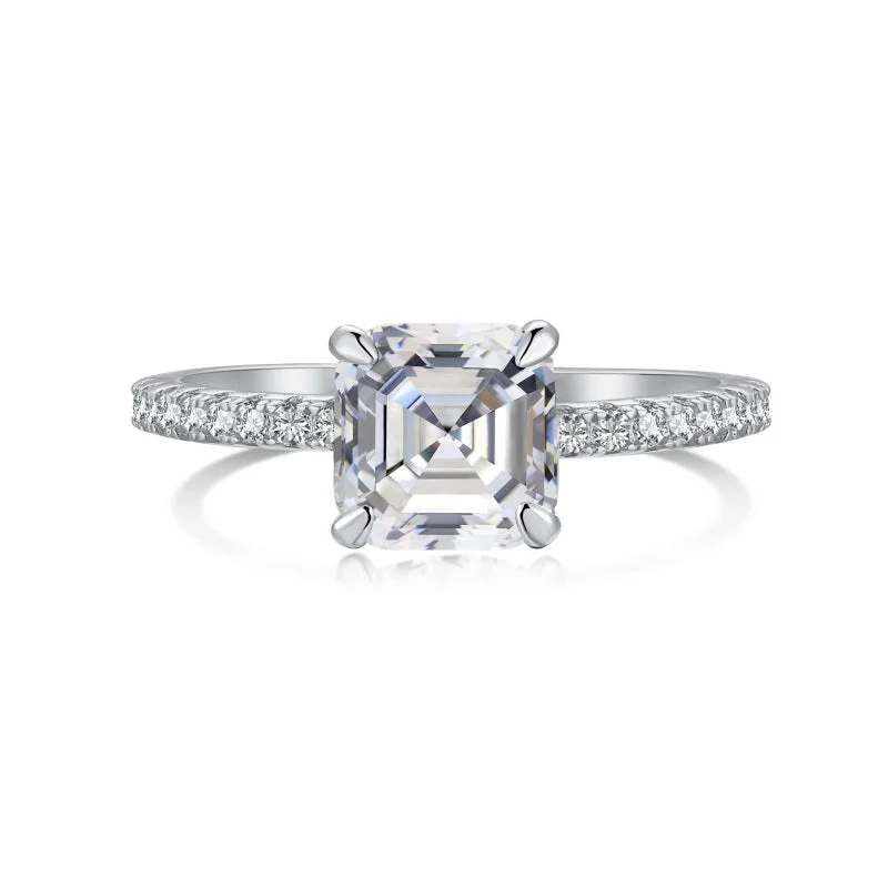 women's halo-style engagement rings-Square Cut Diamond Ring